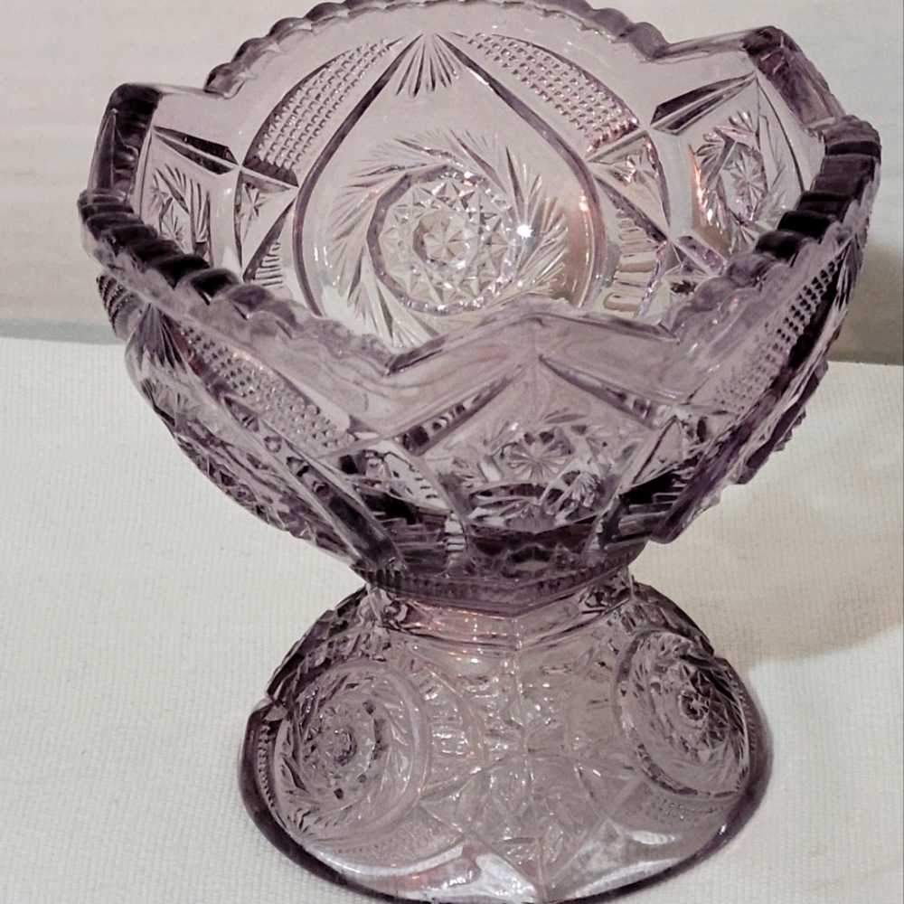 Vintage American Brilliant Purple Glass Crystal Round Candy Dish Sawtooth Edge